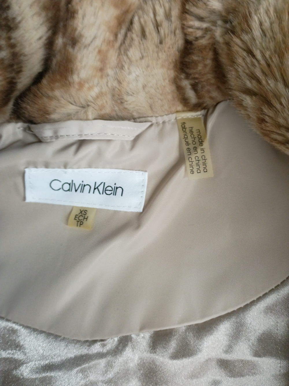 Calvin Klein Quilted Faux-Fur Collar Puffer Vest - Beige - Picture 12 of 12
